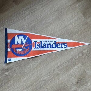 Vintage New York Islanders Full Size Felt Pennant NHL Hockey